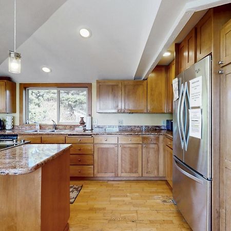 Seadrifter Oceanfront Beach House Seal Rock Exterior photo